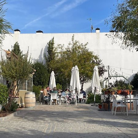 Hotel Entreolivos Ел Педросо Екстериор снимка