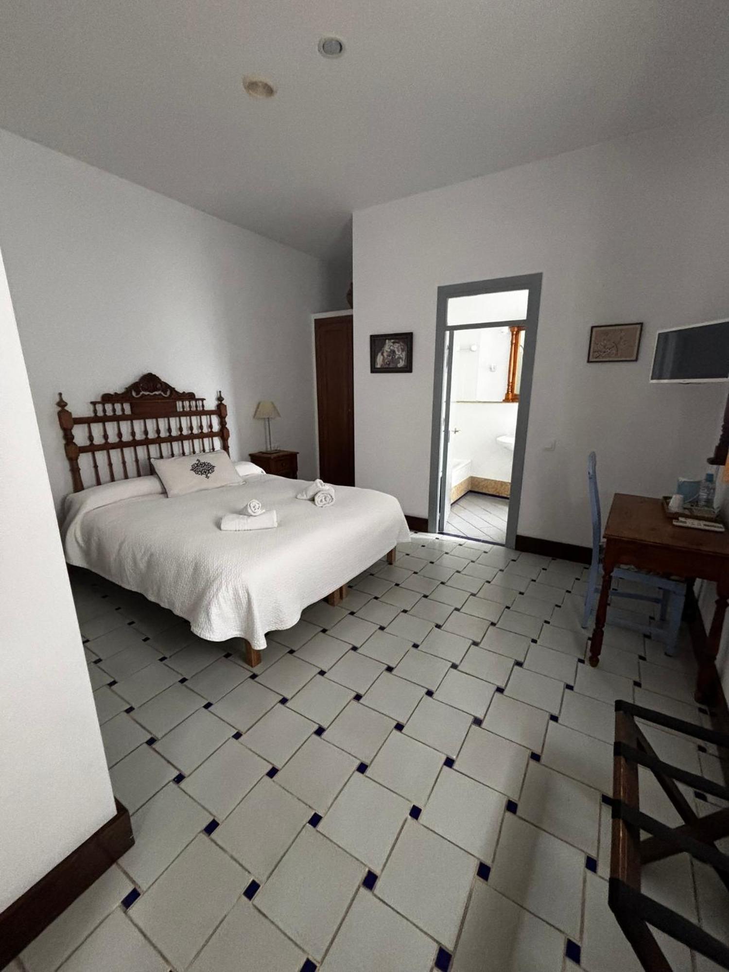 Hotel Entreolivos Ел Педросо Екстериор снимка