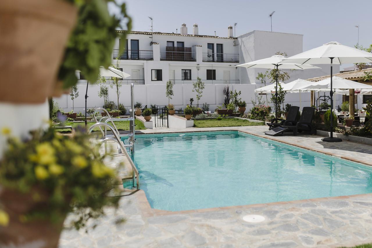 Hotel Entreolivos Ел Педросо Екстериор снимка